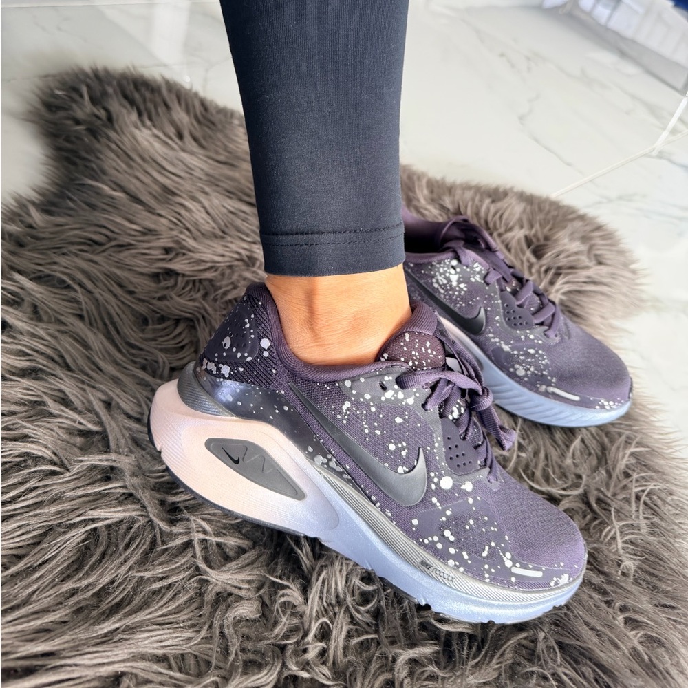 Nike Structure 26 SE